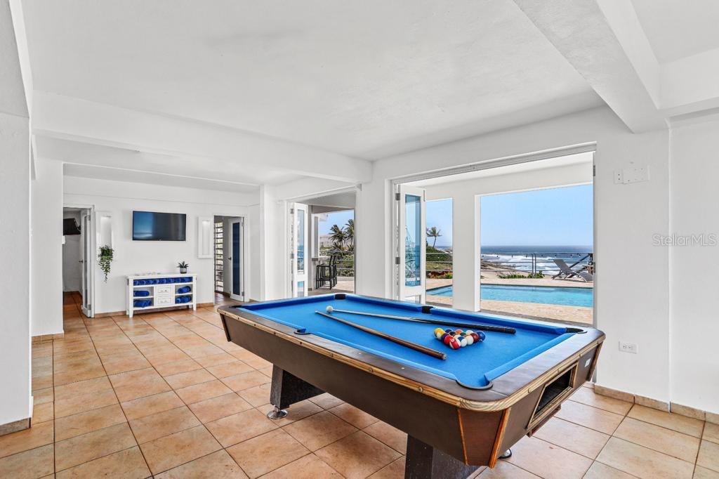 BARRIO CARRIZALES - Commercial Sale