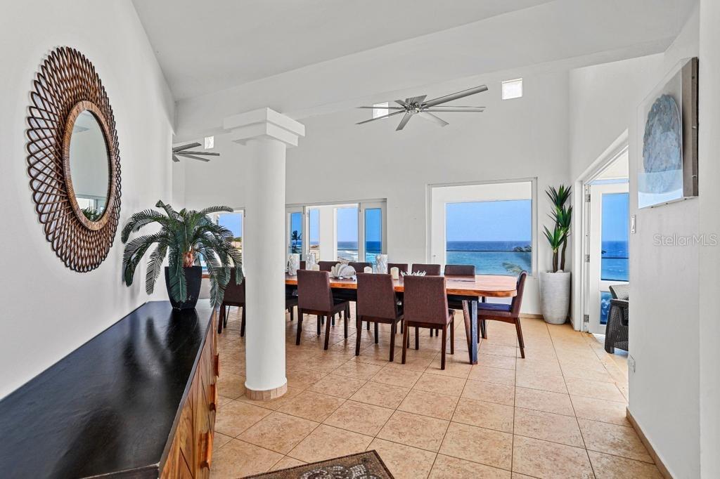 BARRIO CARRIZALES - Commercial Sale