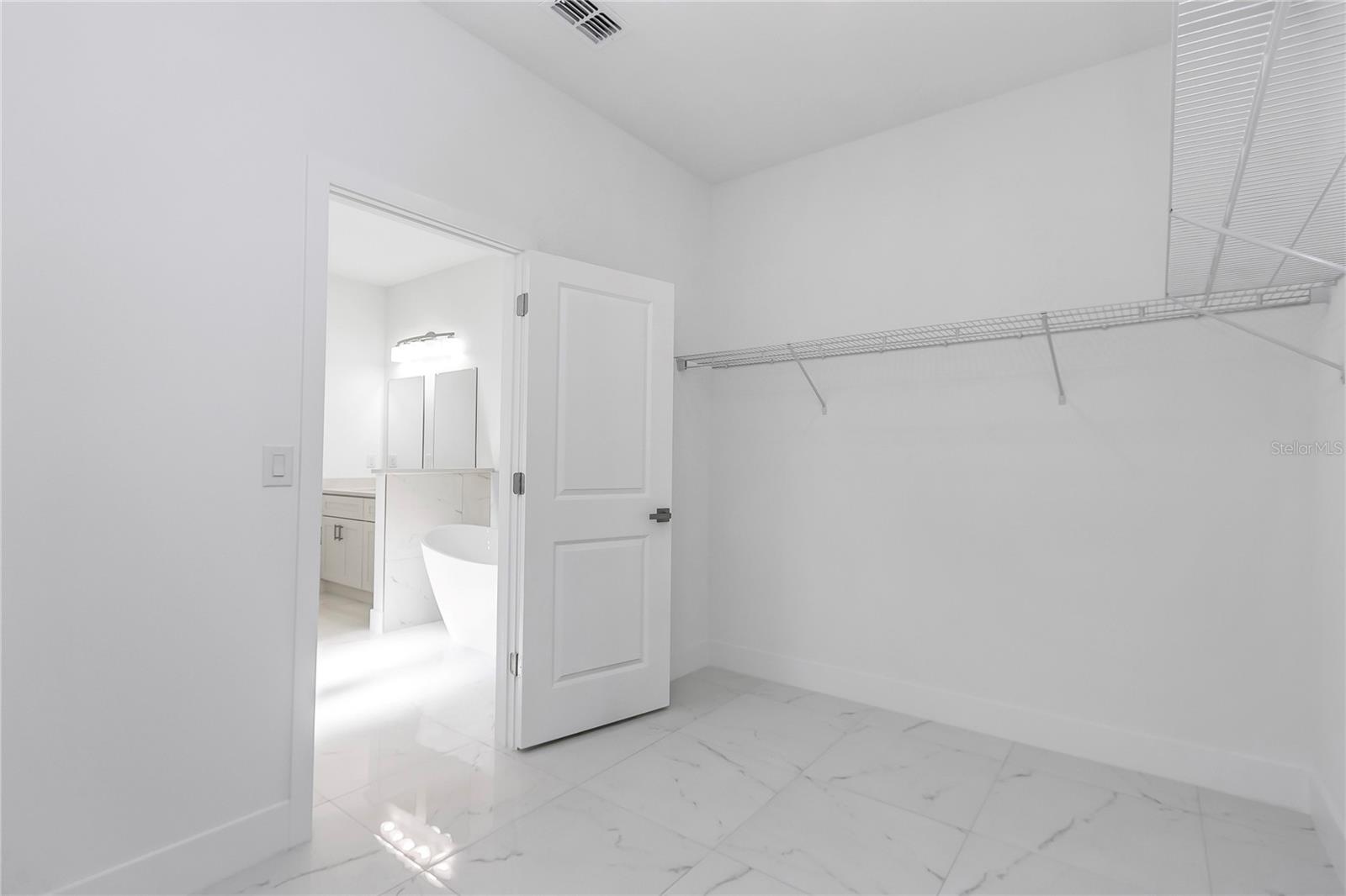 MARION OAKS UN 03 - Residential