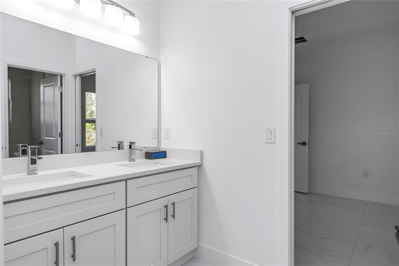 MARION OAKS UN 03 - Residential