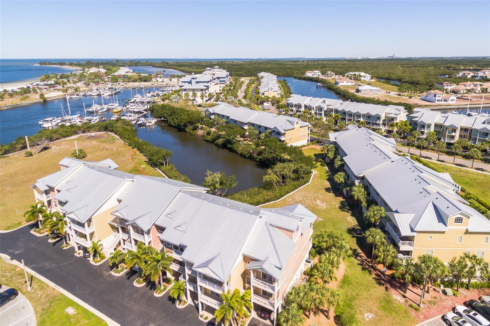 3273 MANGROVE POINT DRIVE