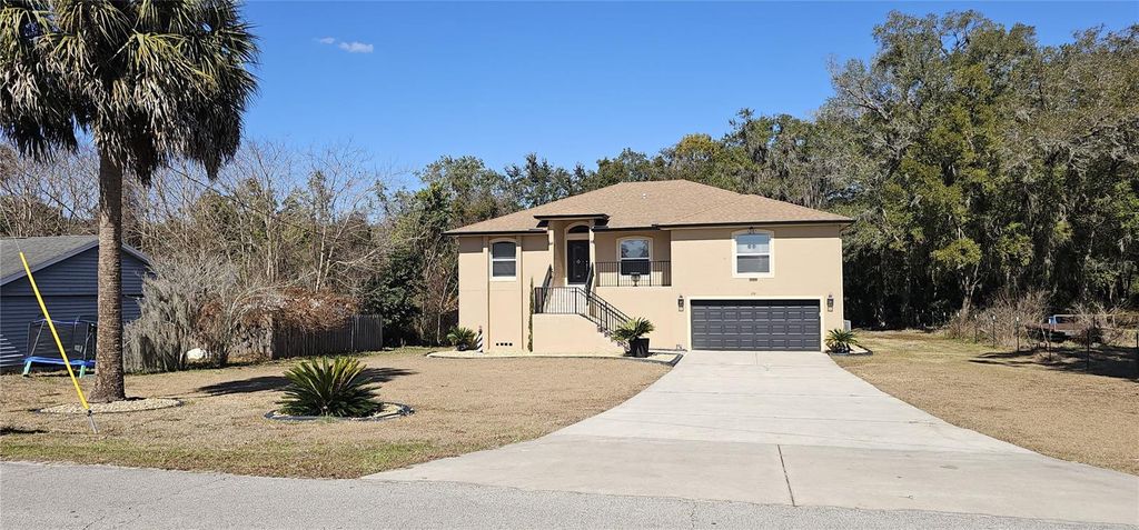 Photo of 690 W Lisbon Parkway, Deland, FL 32720 (MLS # TB8473907)