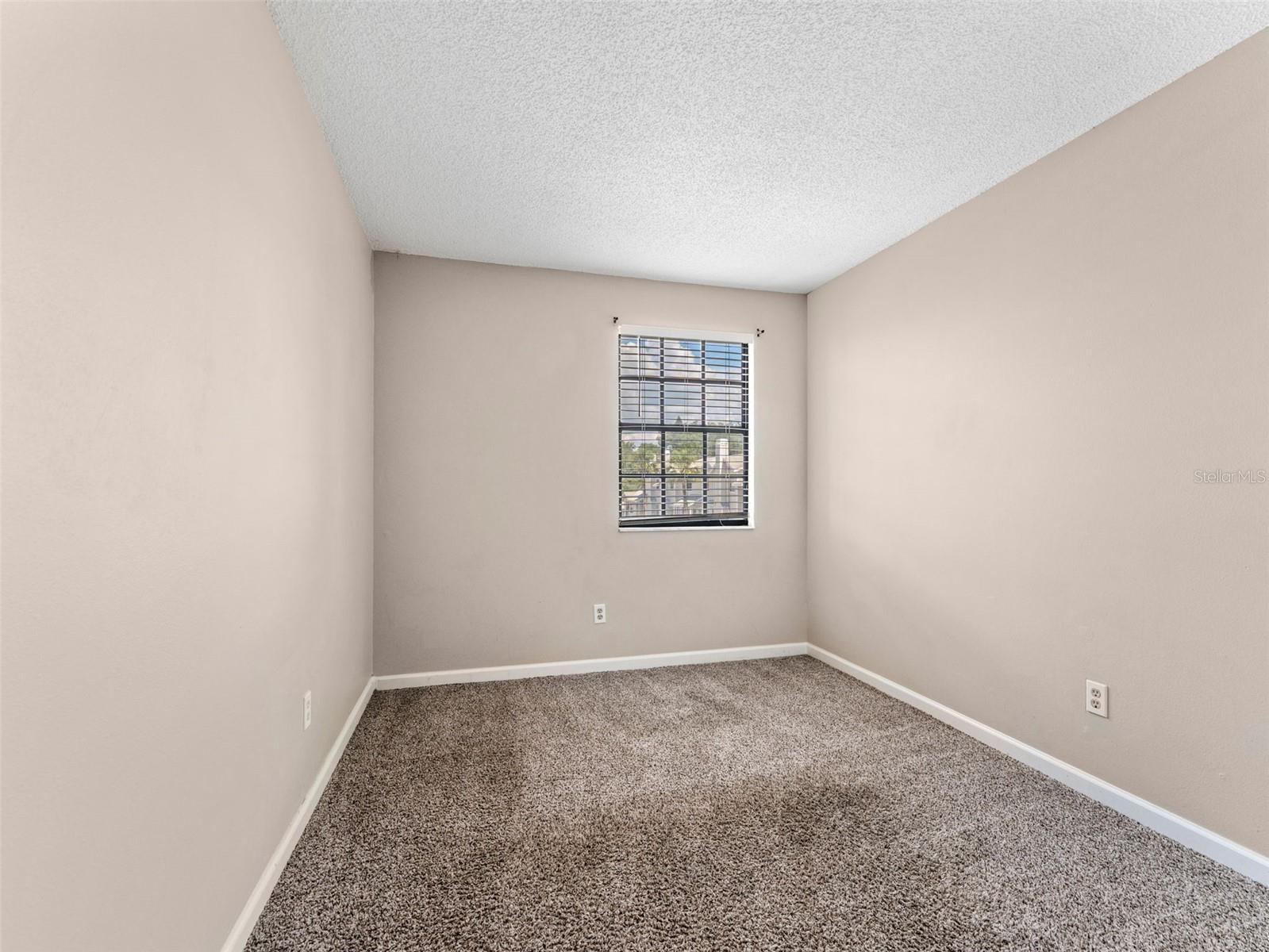 HAMPTON PARK TWNHMS UN 3 - Residential Lease