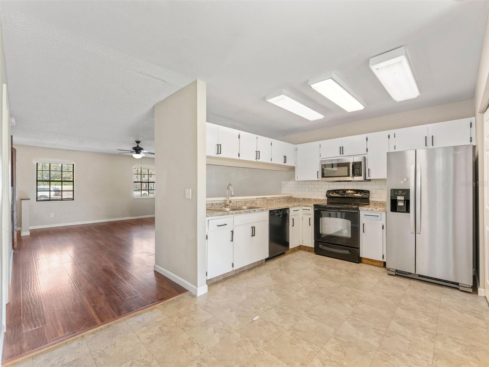 HAMPTON PARK TWNHMS UN 3 - Residential Lease