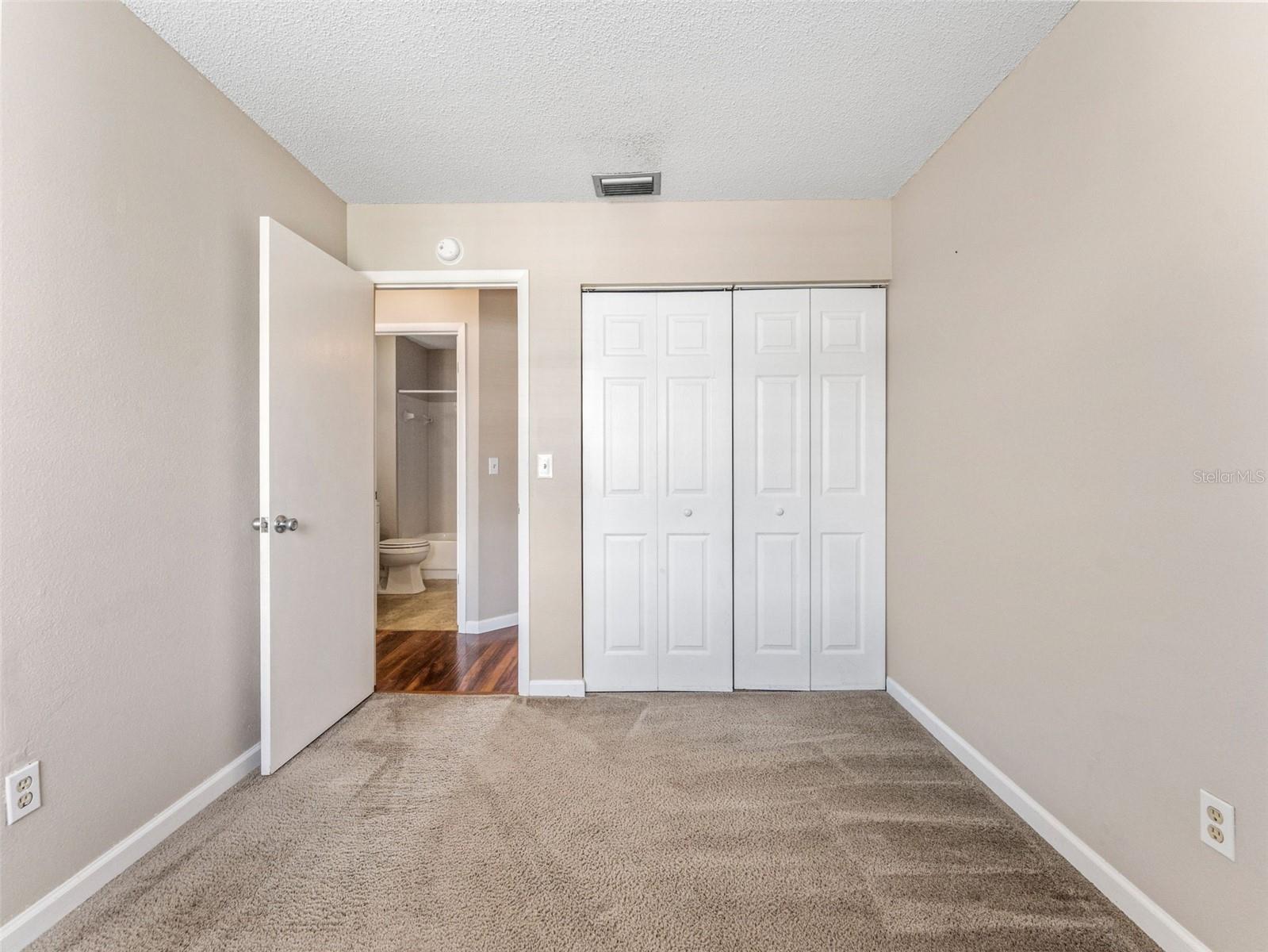 HAMPTON PARK TWNHMS UN 3 - Residential Lease