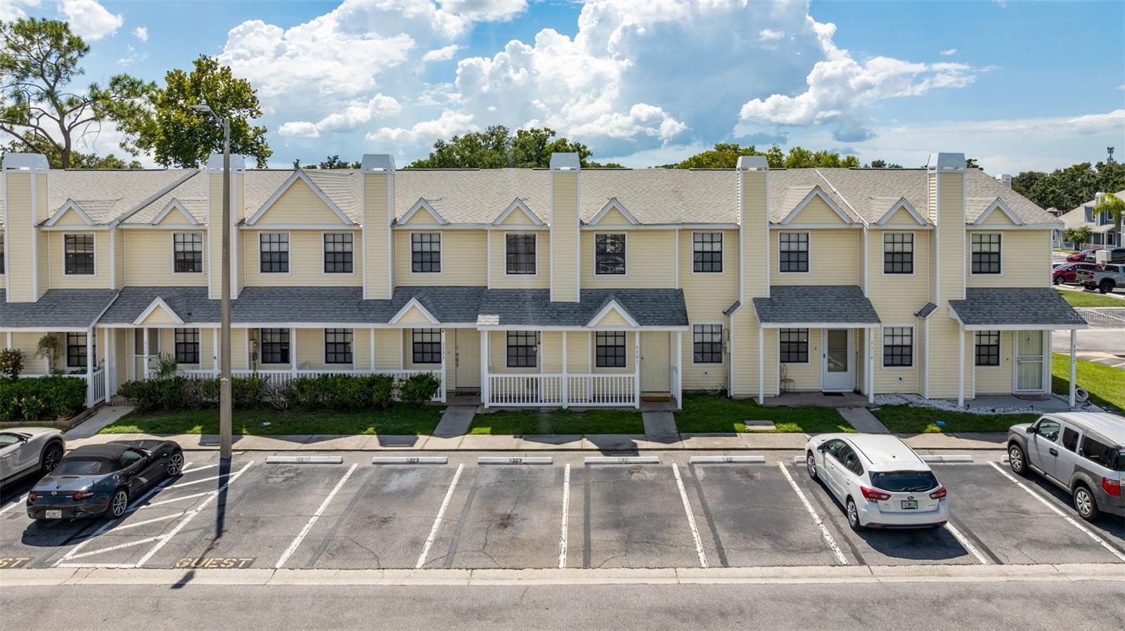 HAMPTON PARK TWNHMS UN 3 - Residential Lease