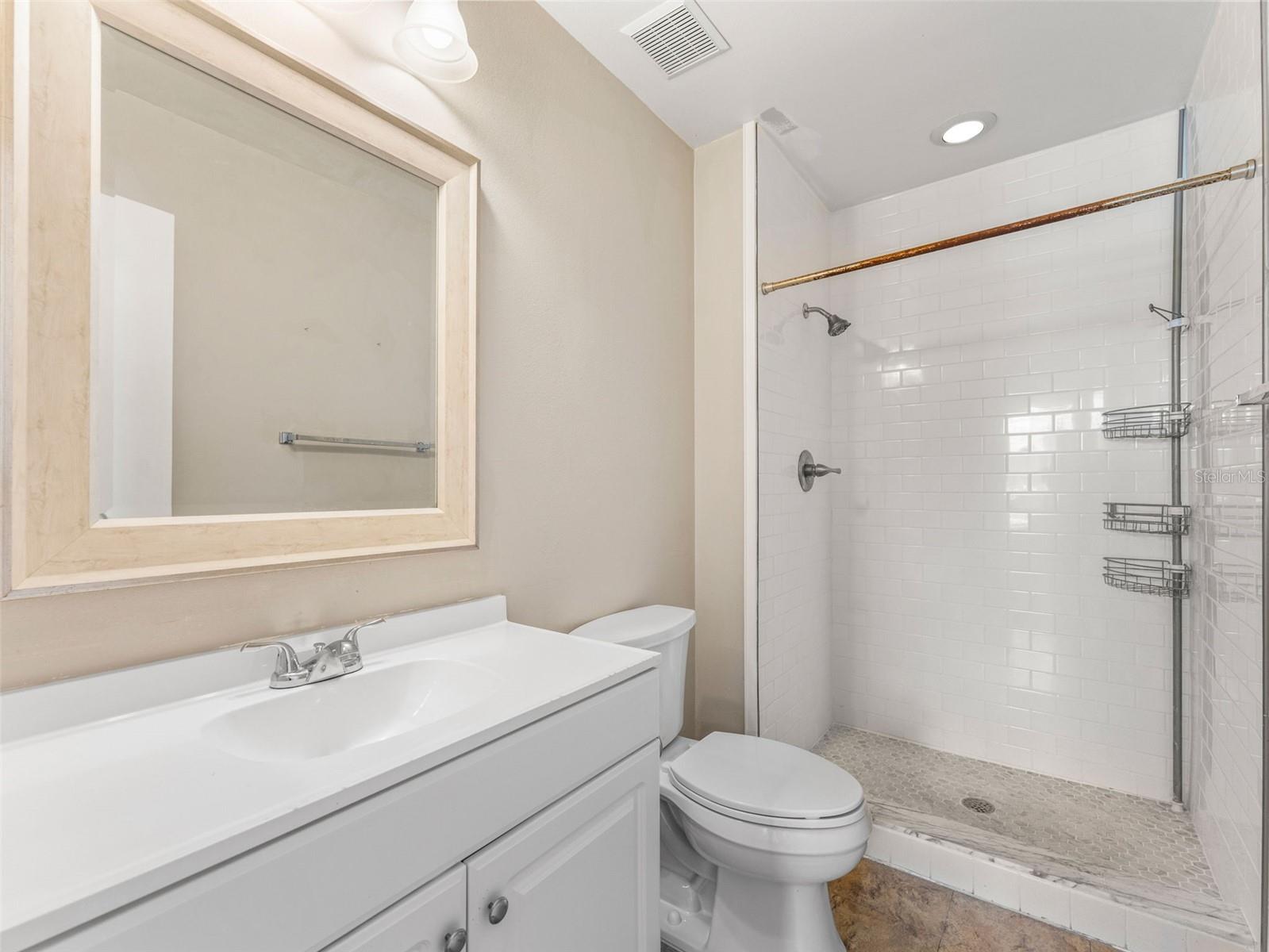HAMPTON PARK TWNHMS UN 3 - Residential Lease