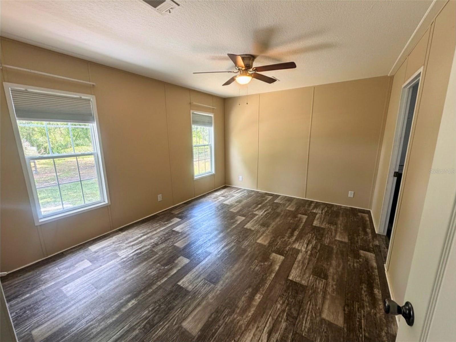 ARCADIA GROVES - Residential