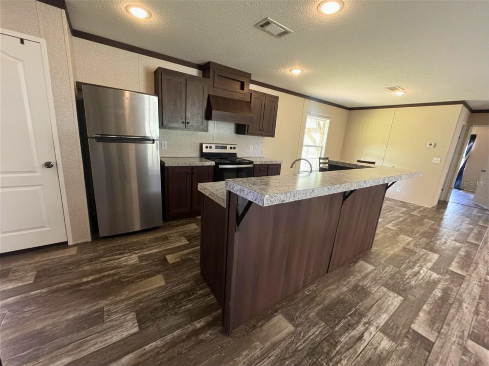 ARCADIA GROVES - Residential