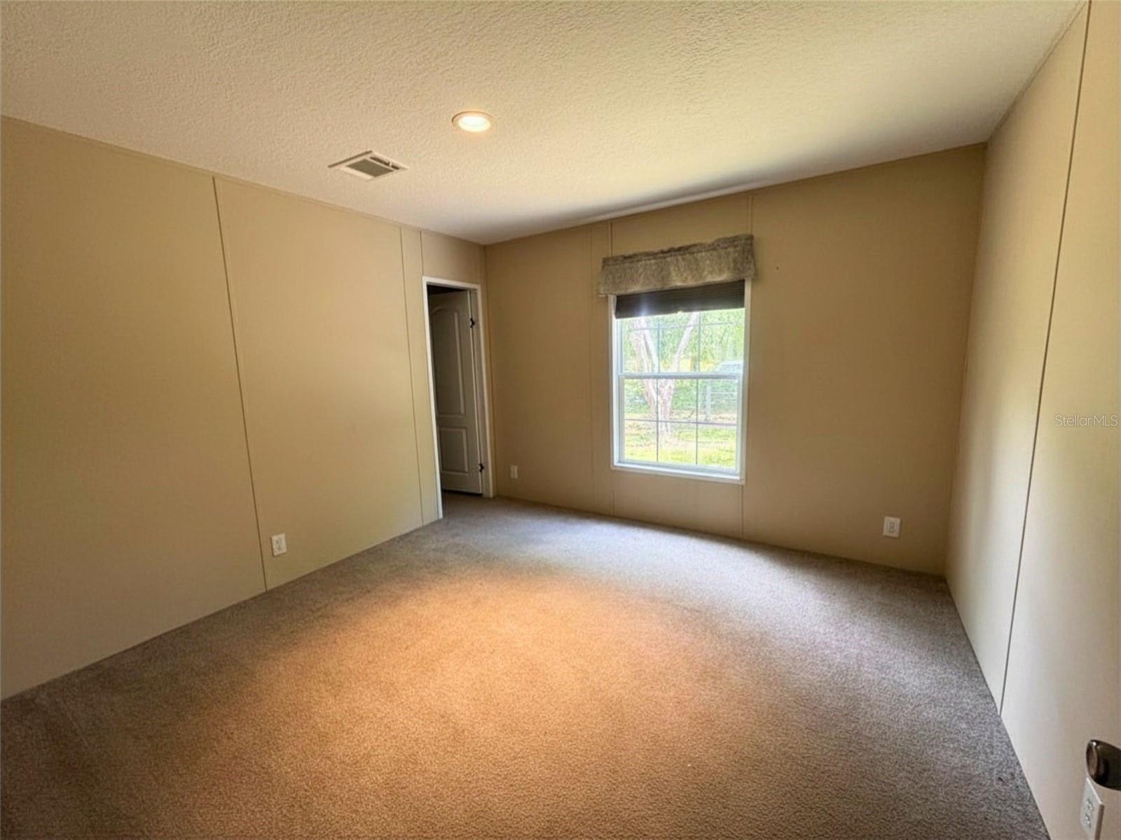 ARCADIA GROVES - Residential