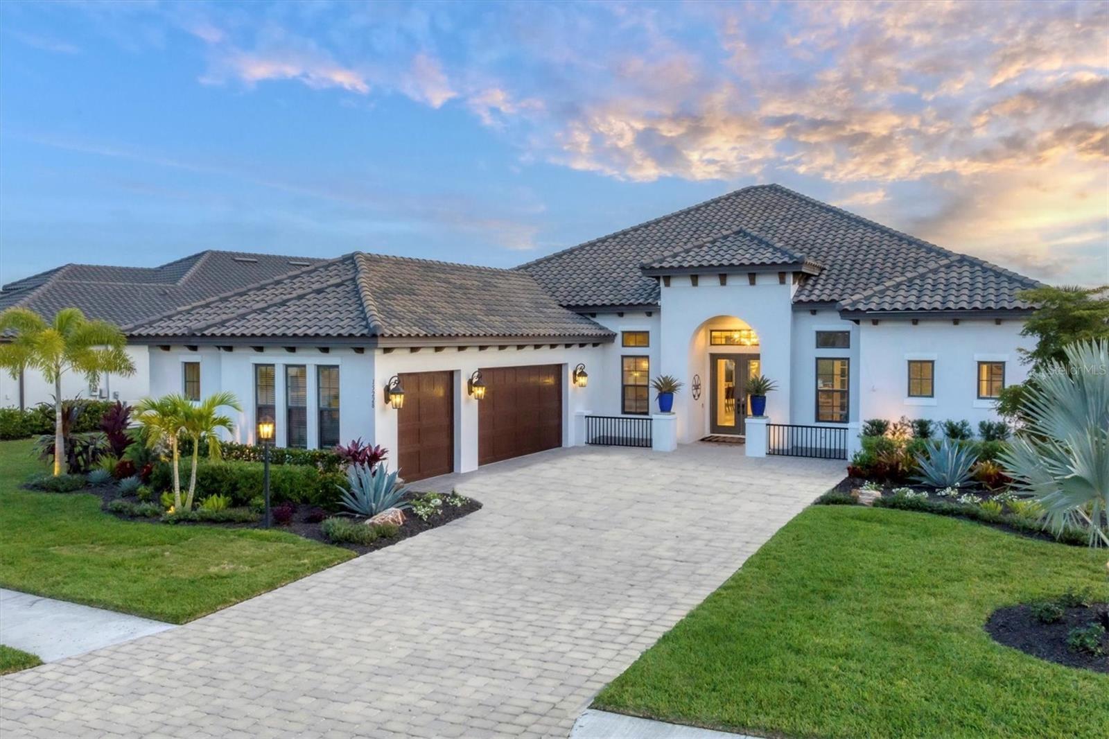 AZARIO ESPLANADE PH II SUBPH A,B & C - Residential