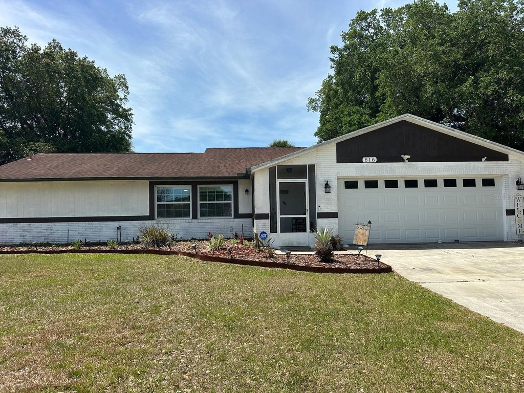 Photo of 818 Mendoza Drive, Kissimmee, FL 34758 (MLS # S5149635)