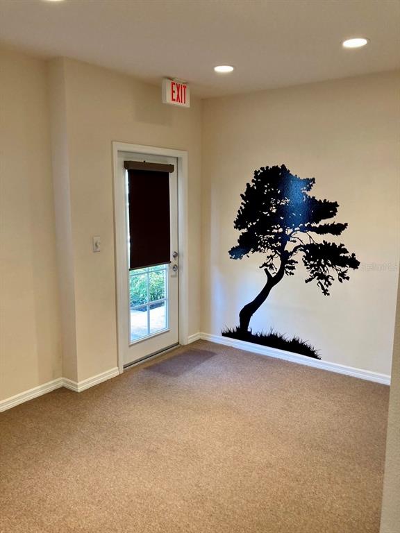 WESLEY CHAPEL COMMONS PH 01 - Commercial Lease