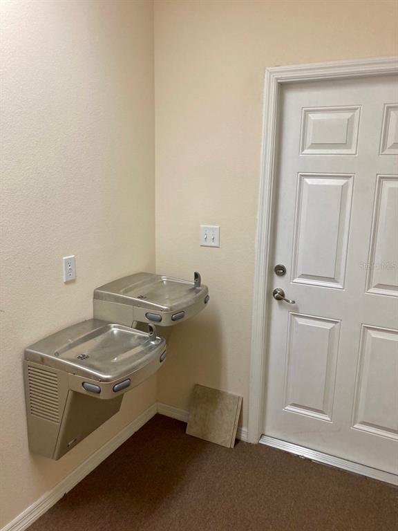 WESLEY CHAPEL COMMONS PH 01 - Commercial Lease