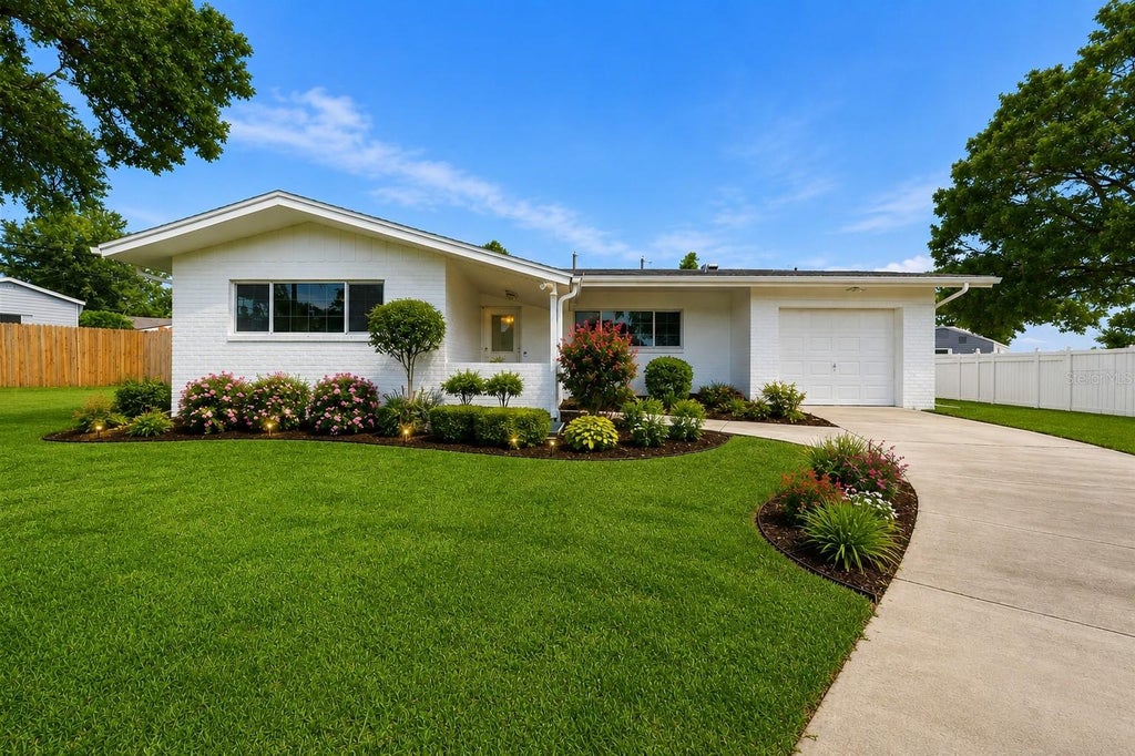 Photo of 1773 London Ln, Clearwater, FL 33756 (MLS # TB8538383)