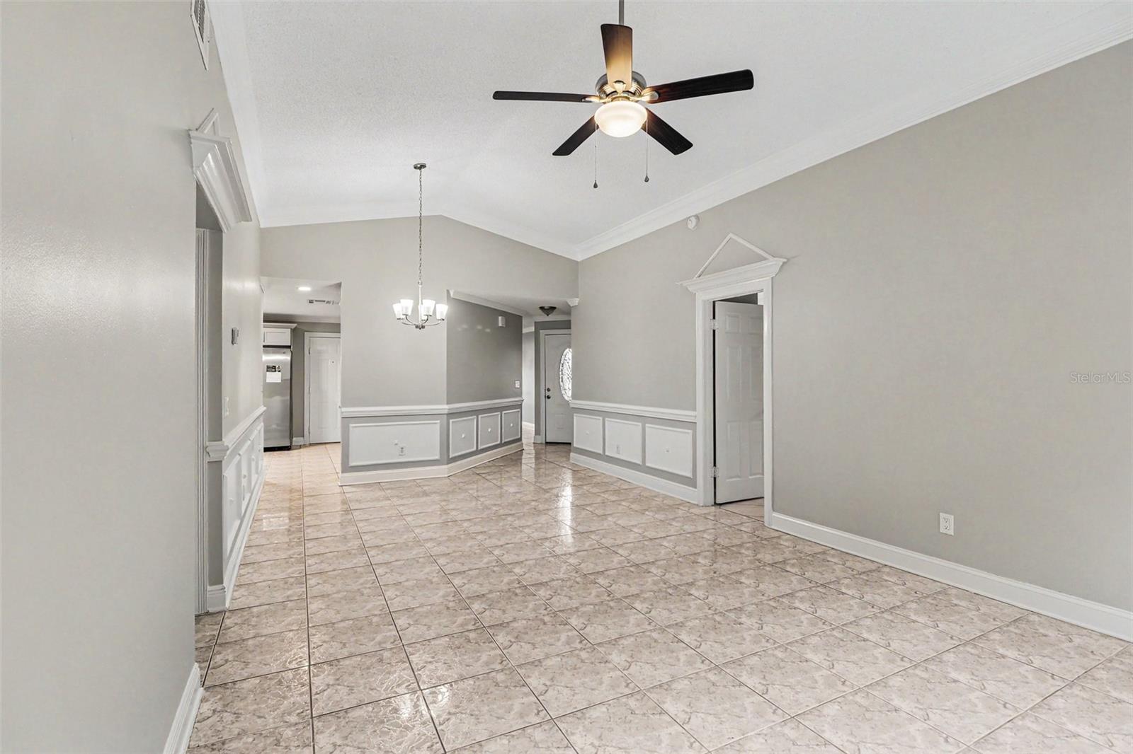 BVL UNIT 10 1ST ADD - Residential