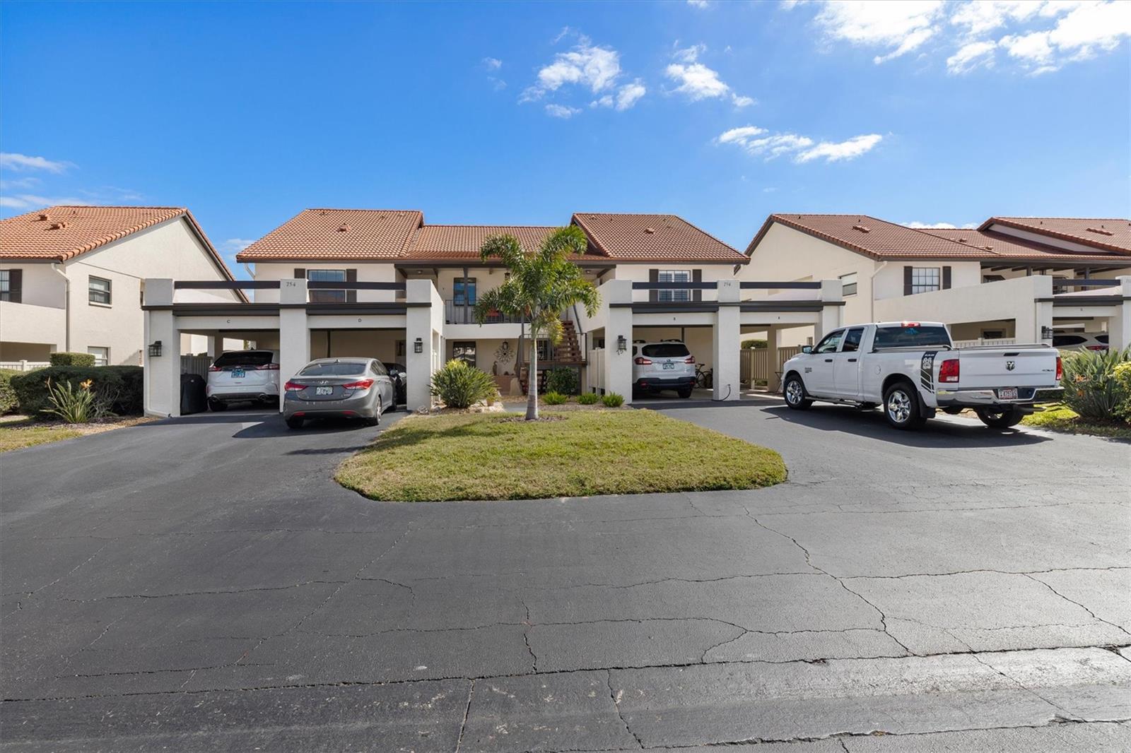 ESTANCIAS OF CAPRI ISLES - Residential