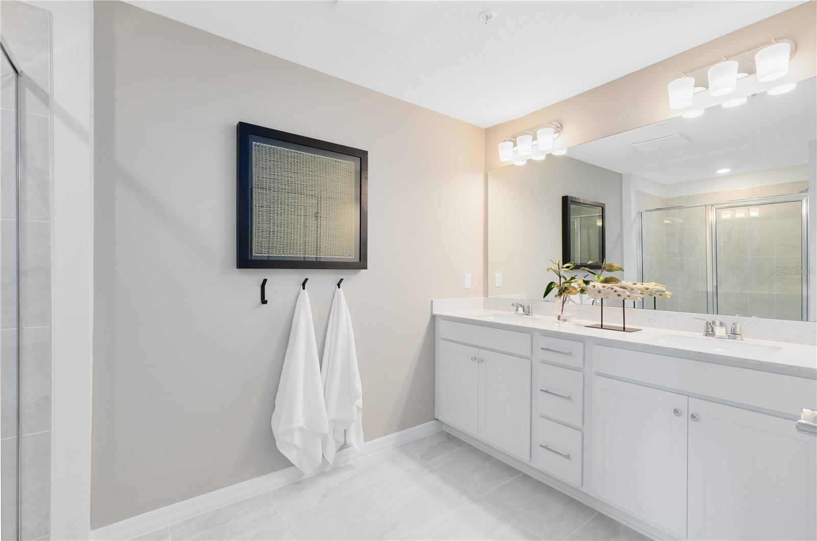 HARBOR SQUARE - Residential