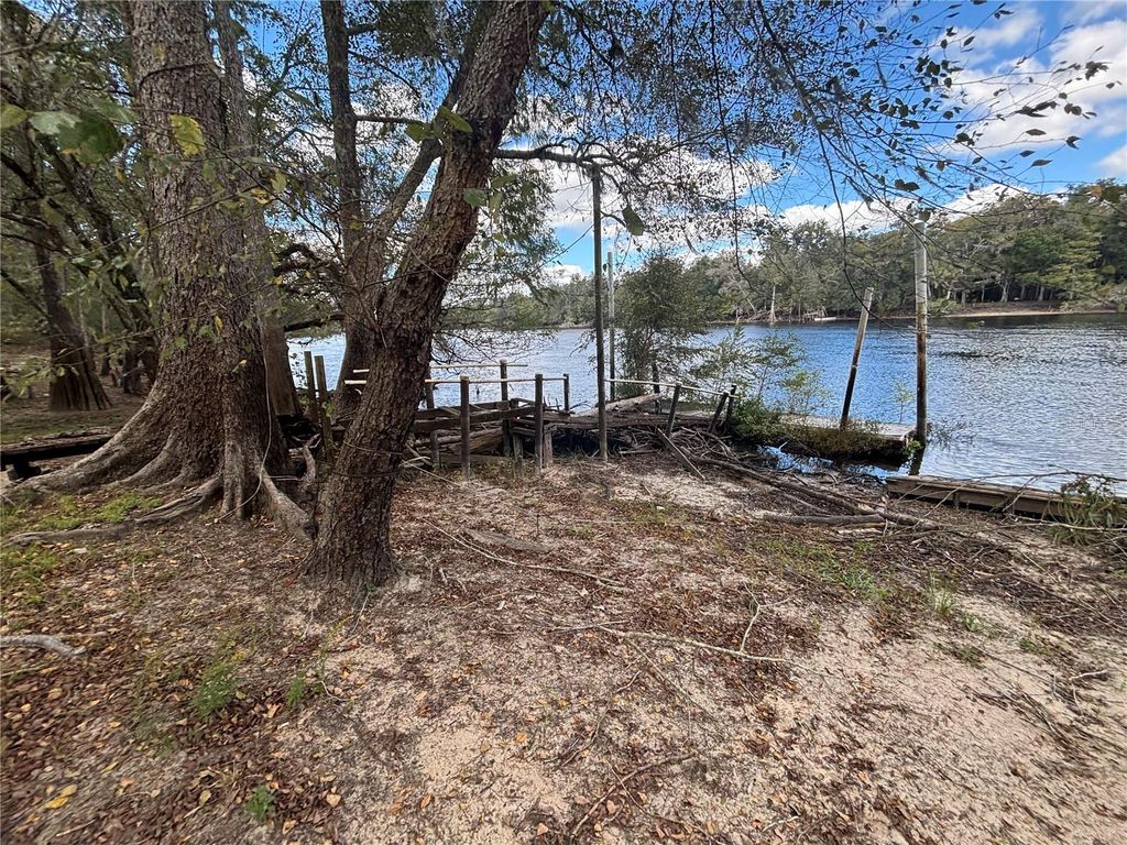 Real estate matching your search 92 Photo of 1347 NE 519th Avenue, Old Town, FL 32680 (MLS # OM712260)