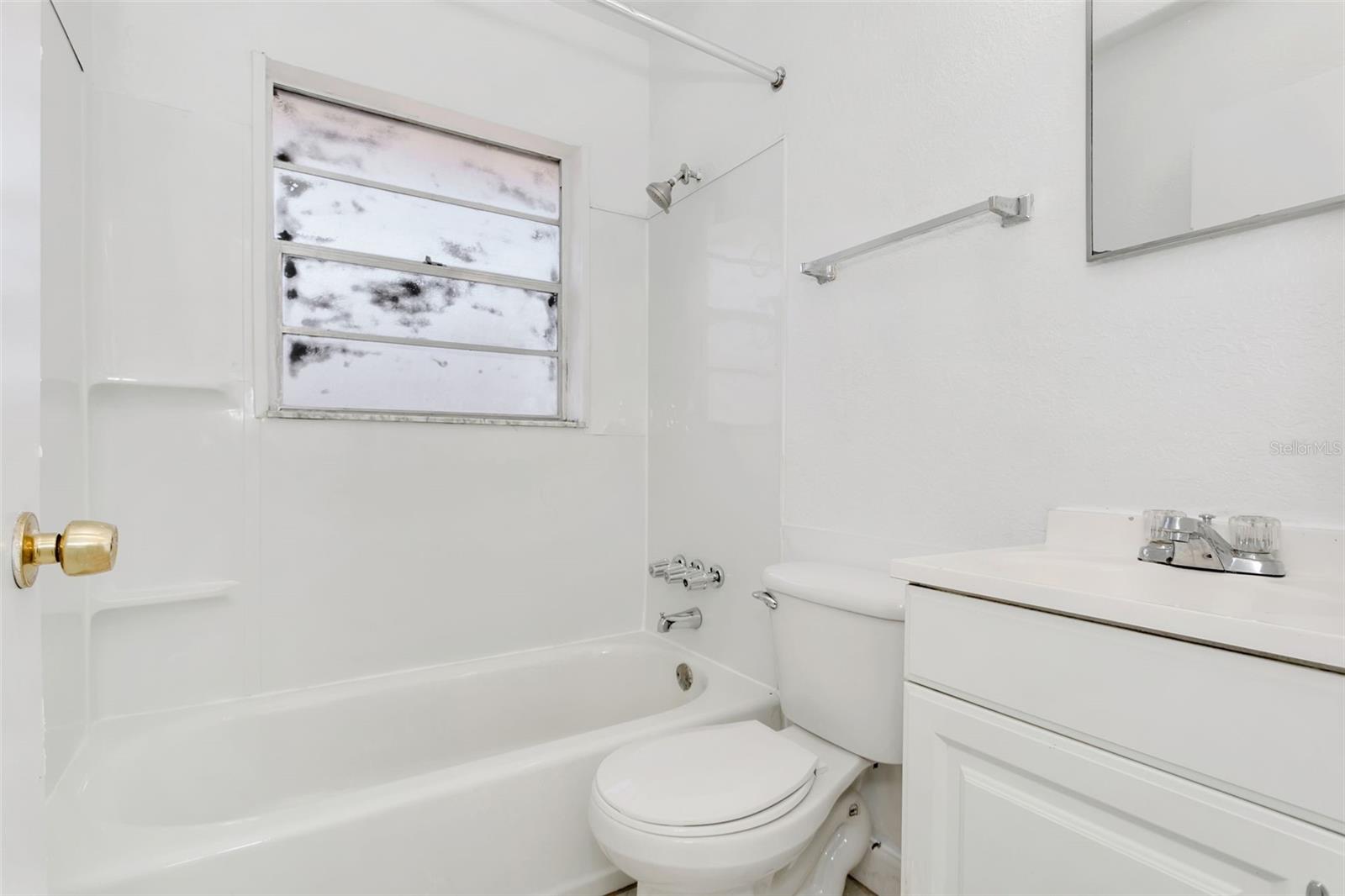 ORANGE ESTATES - Residential Income