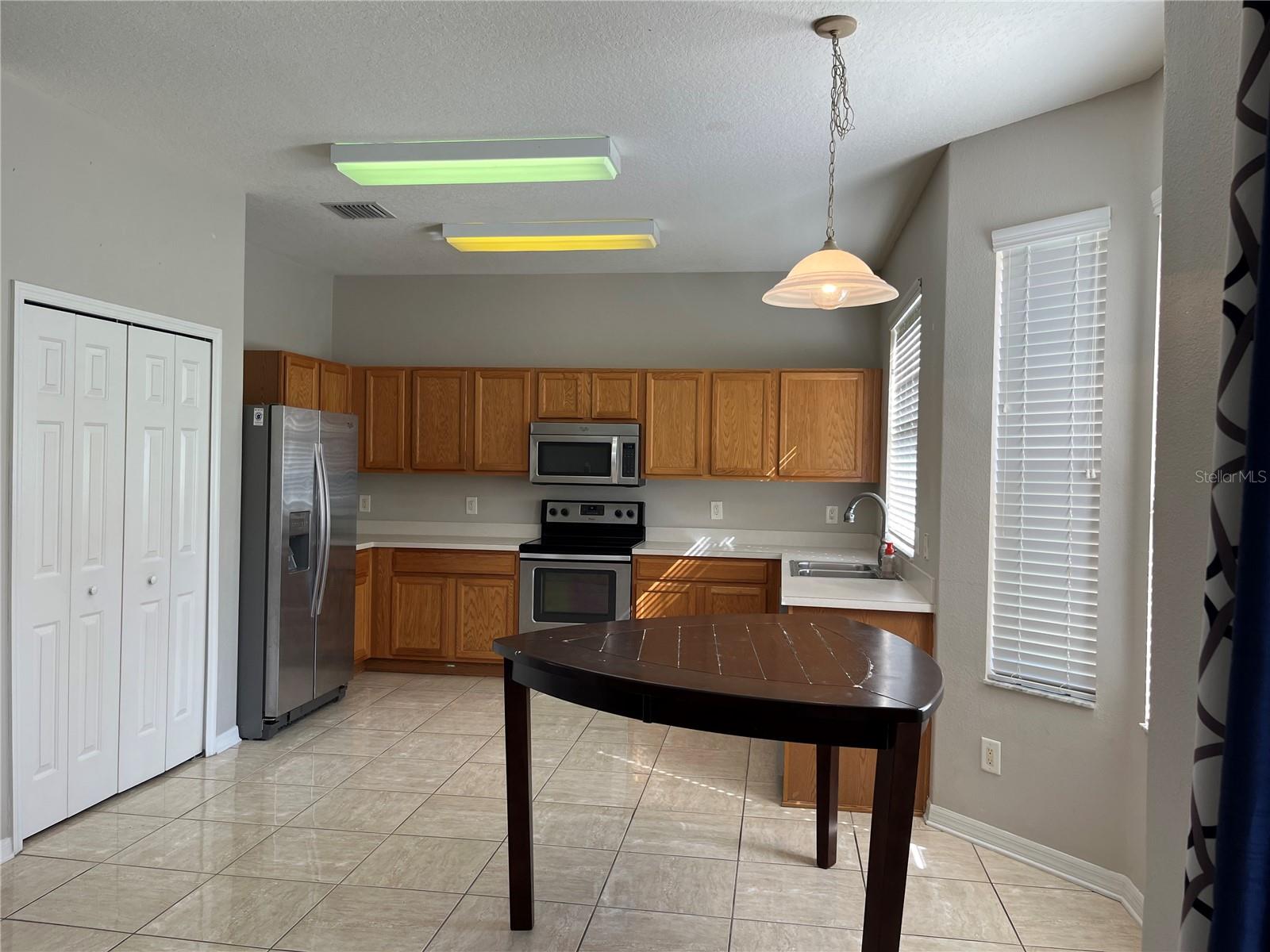 BALLANTRAE VILLAGE 2B - Residential Lease