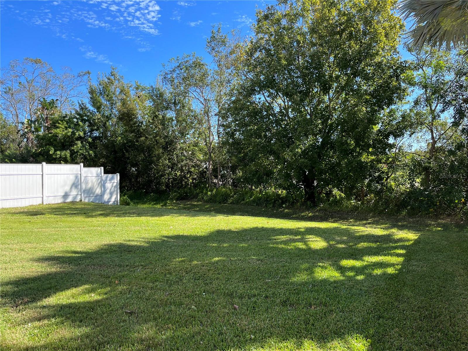 BALLANTRAE VILLAGE 2B - Residential Lease