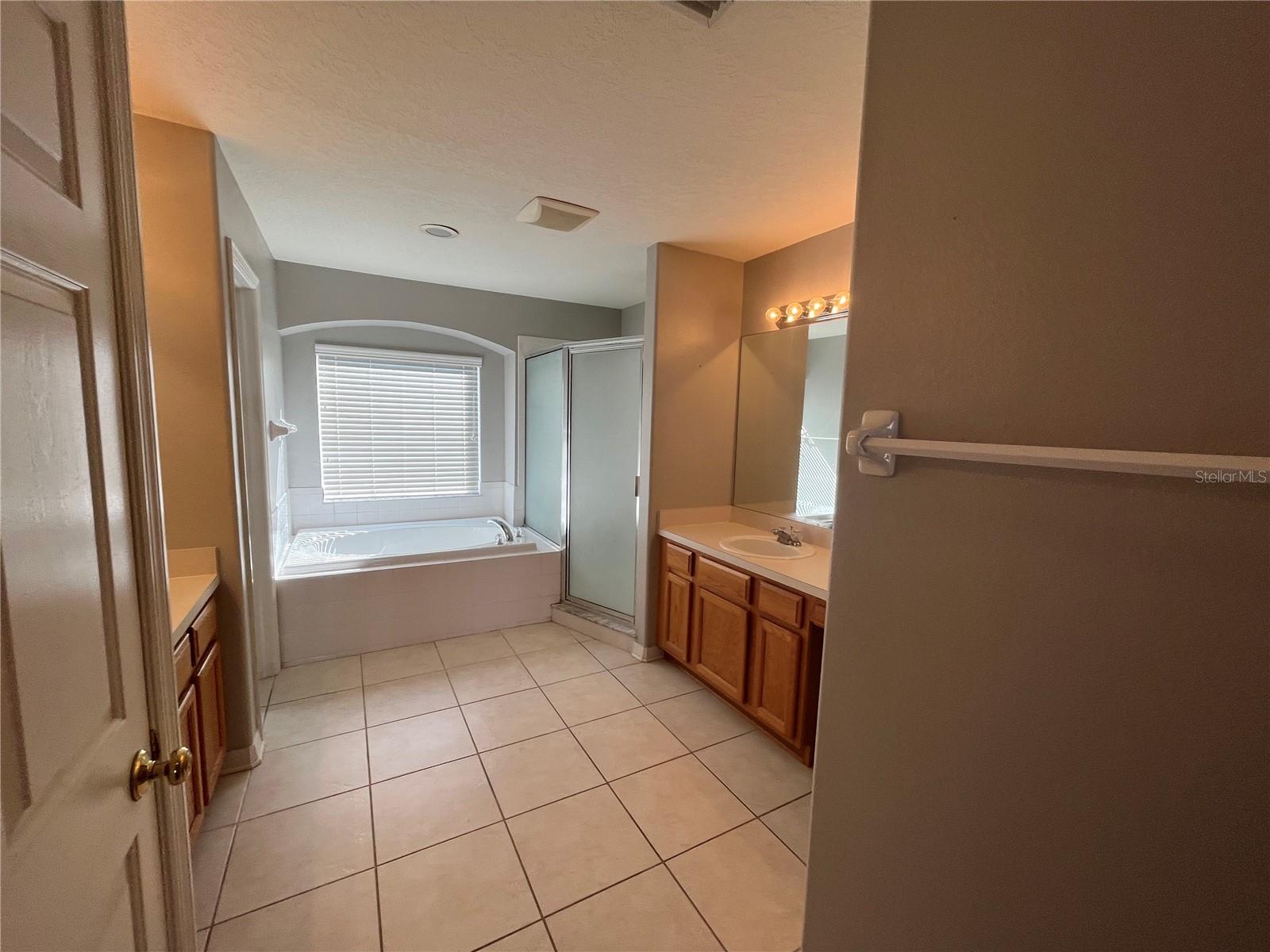 BALLANTRAE VILLAGE 2B - Residential Lease