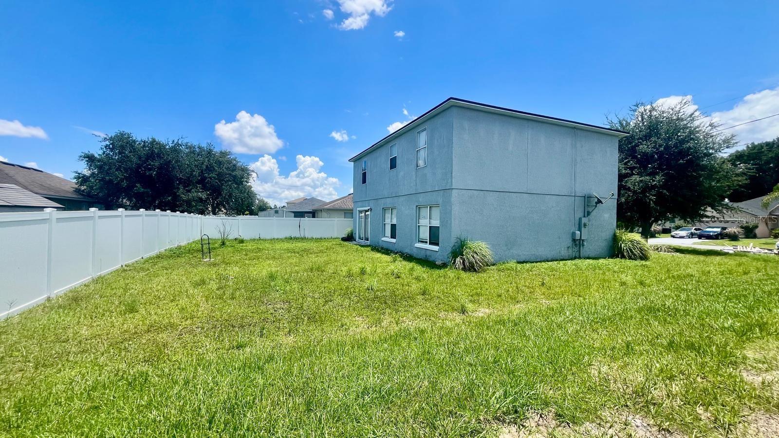 703 ROBIN COURT