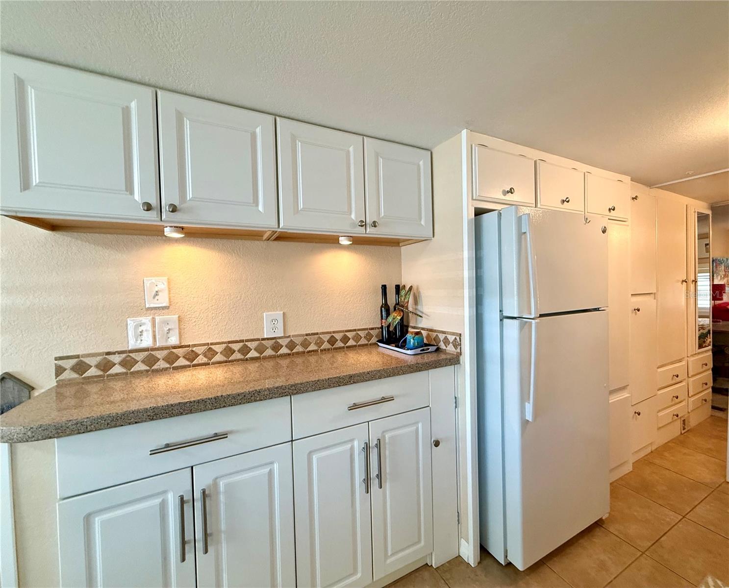 HOLIDAY TRAVEL PARK ENGLEWOOD - Residential