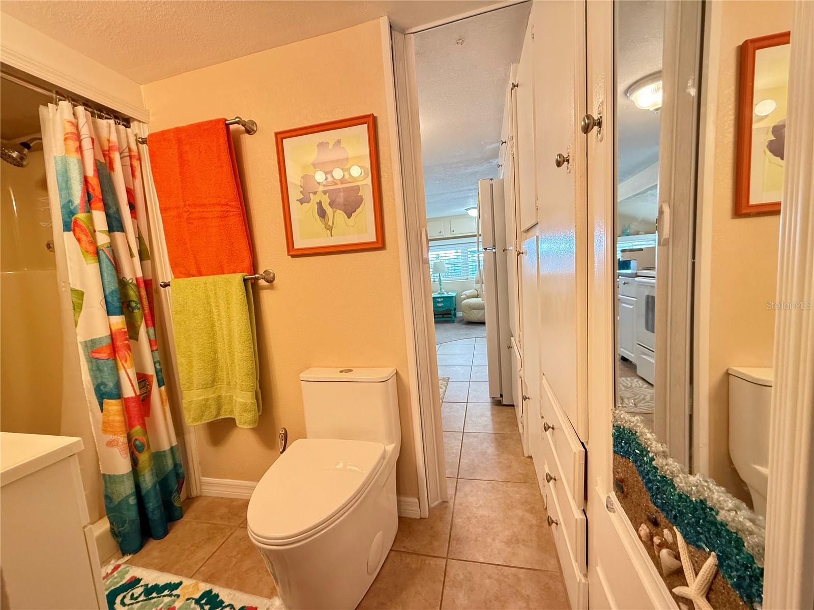 HOLIDAY TRAVEL PARK ENGLEWOOD - Residential