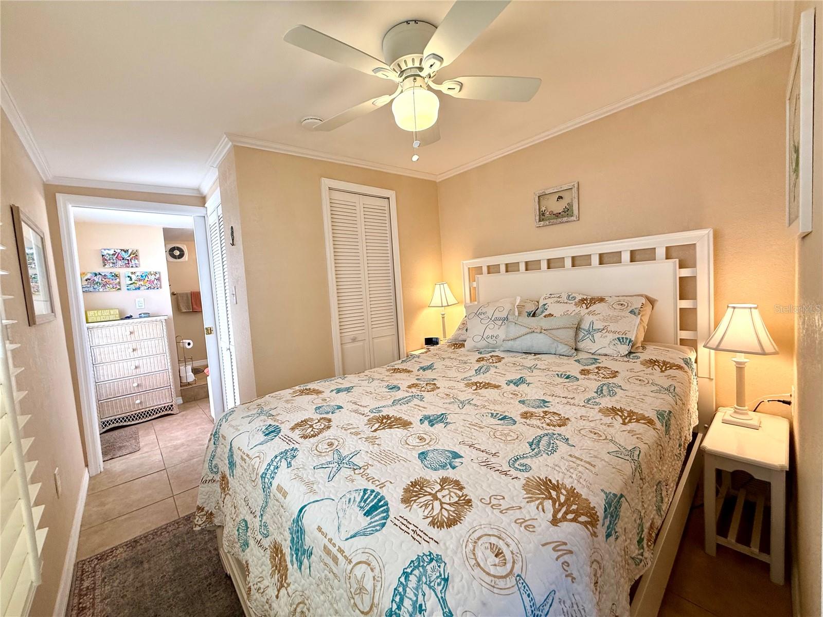 HOLIDAY TRAVEL PARK ENGLEWOOD - Residential