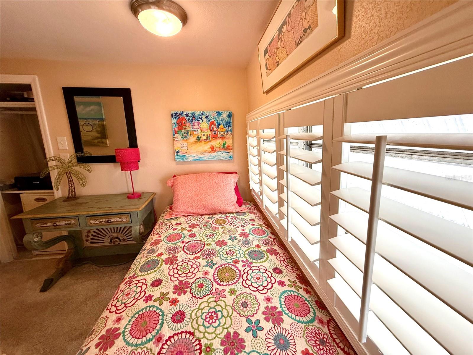 HOLIDAY TRAVEL PARK ENGLEWOOD - Residential
