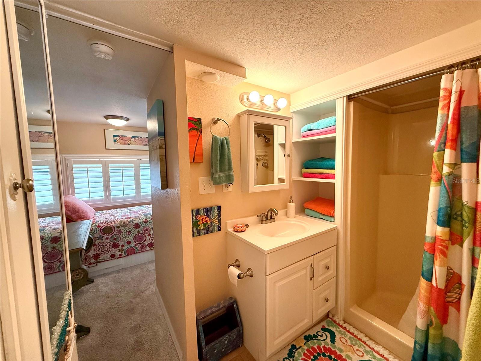 HOLIDAY TRAVEL PARK ENGLEWOOD - Residential