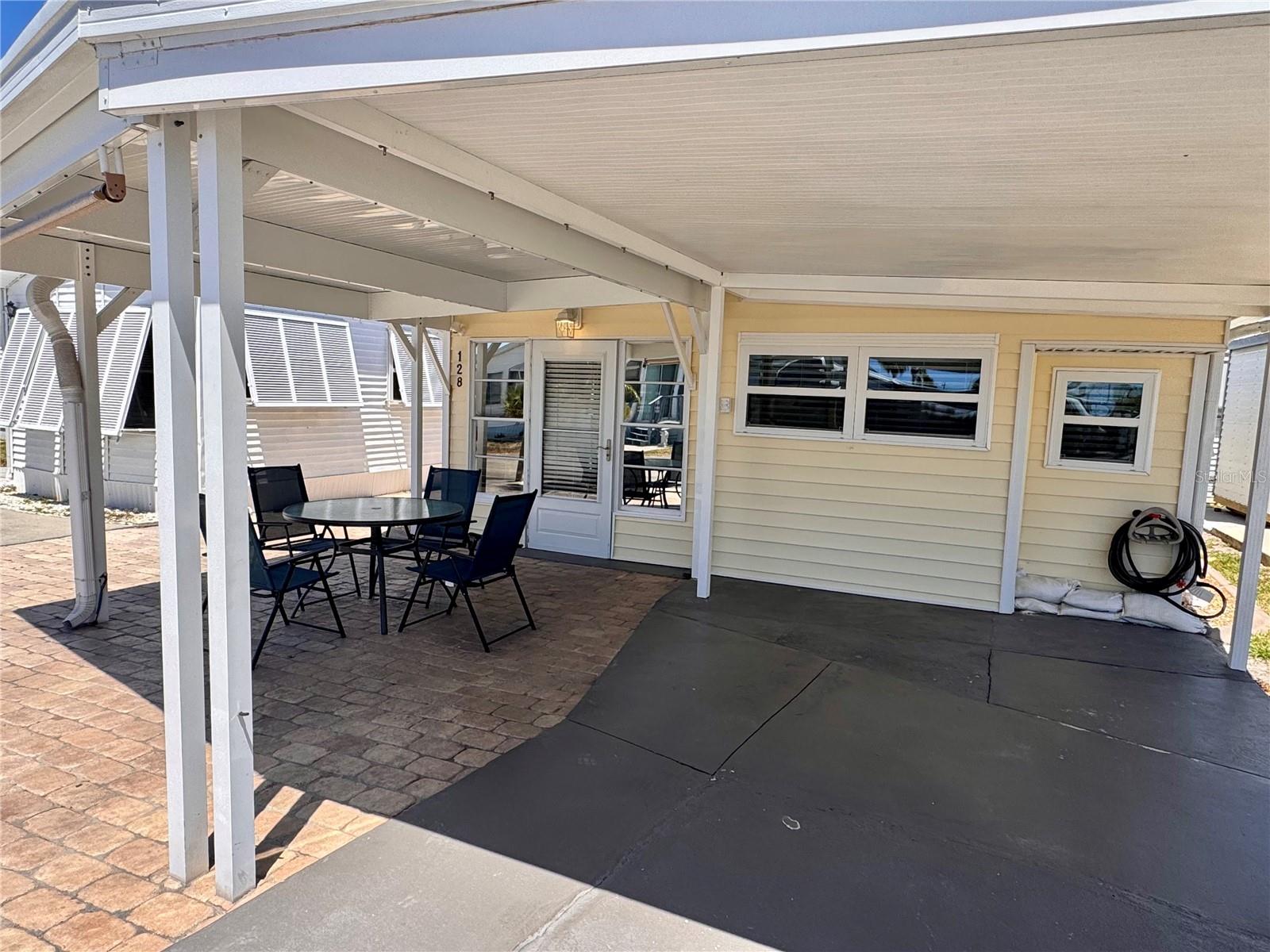 HOLIDAY TRAVEL PARK ENGLEWOOD - Residential