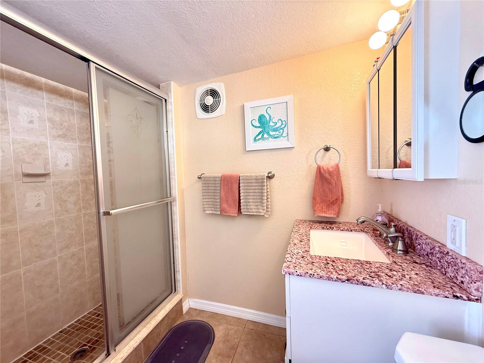HOLIDAY TRAVEL PARK ENGLEWOOD - Residential