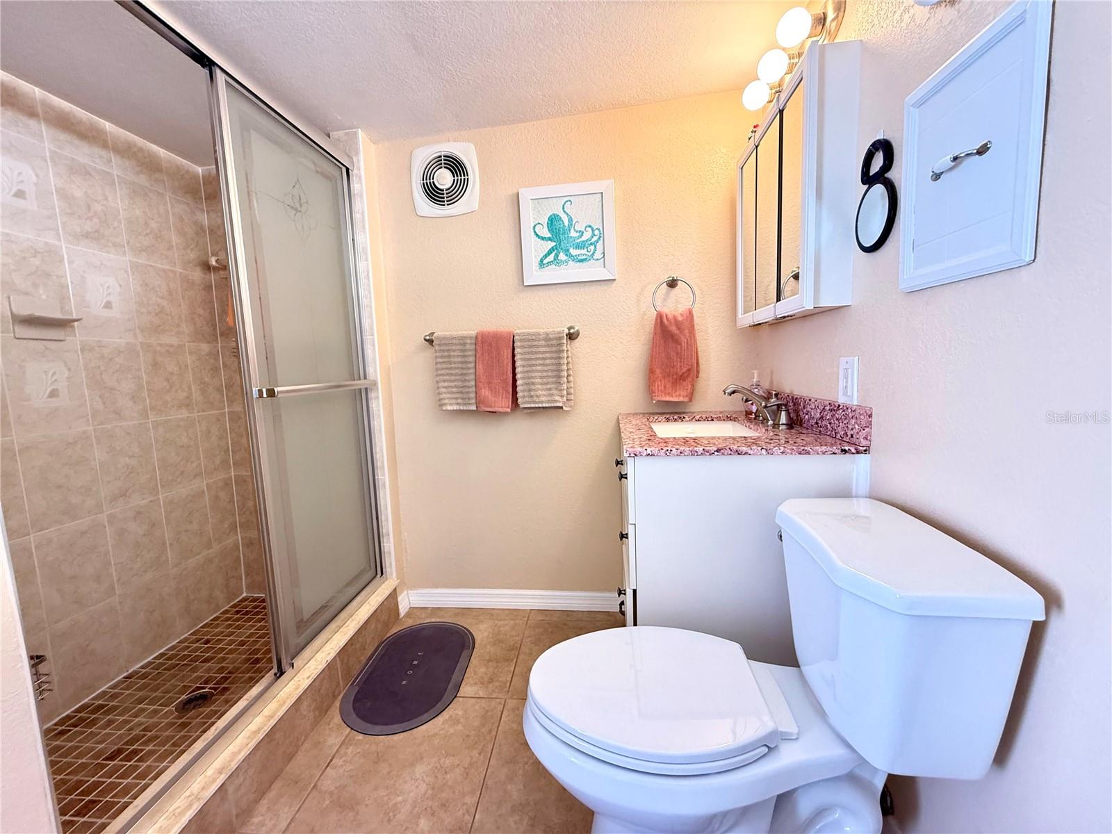 HOLIDAY TRAVEL PARK ENGLEWOOD - Residential