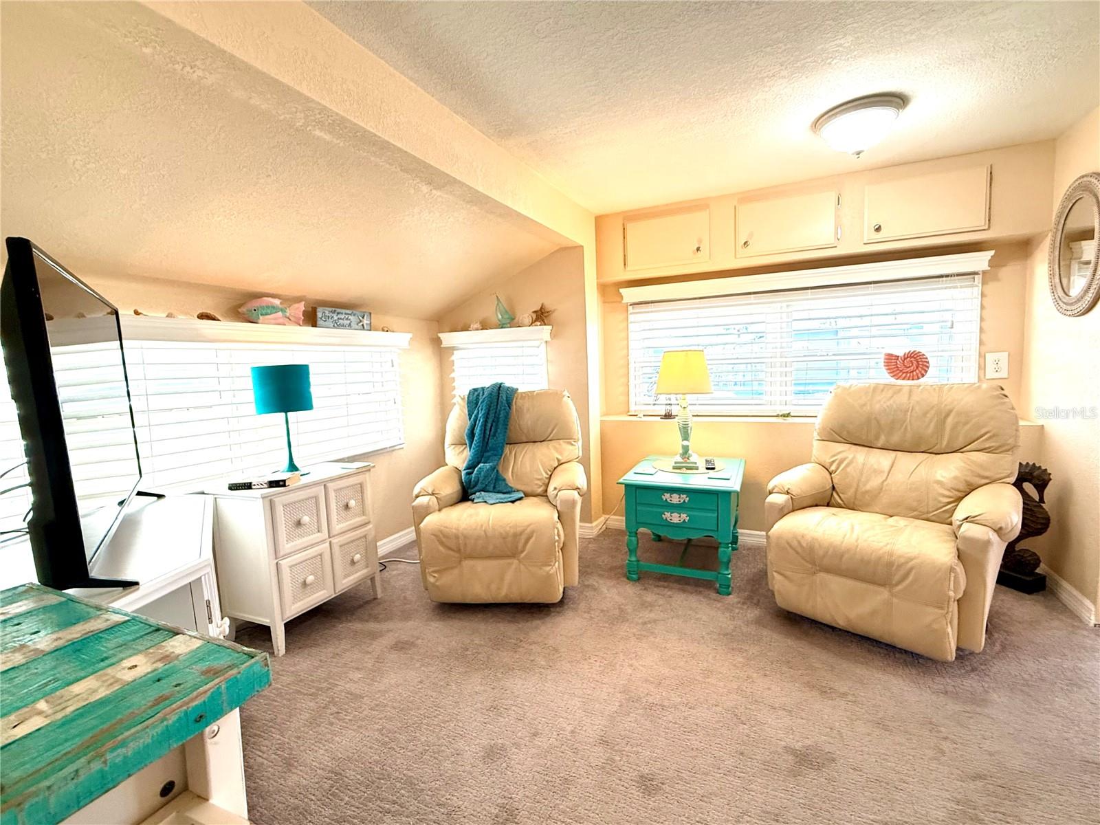HOLIDAY TRAVEL PARK ENGLEWOOD - Residential