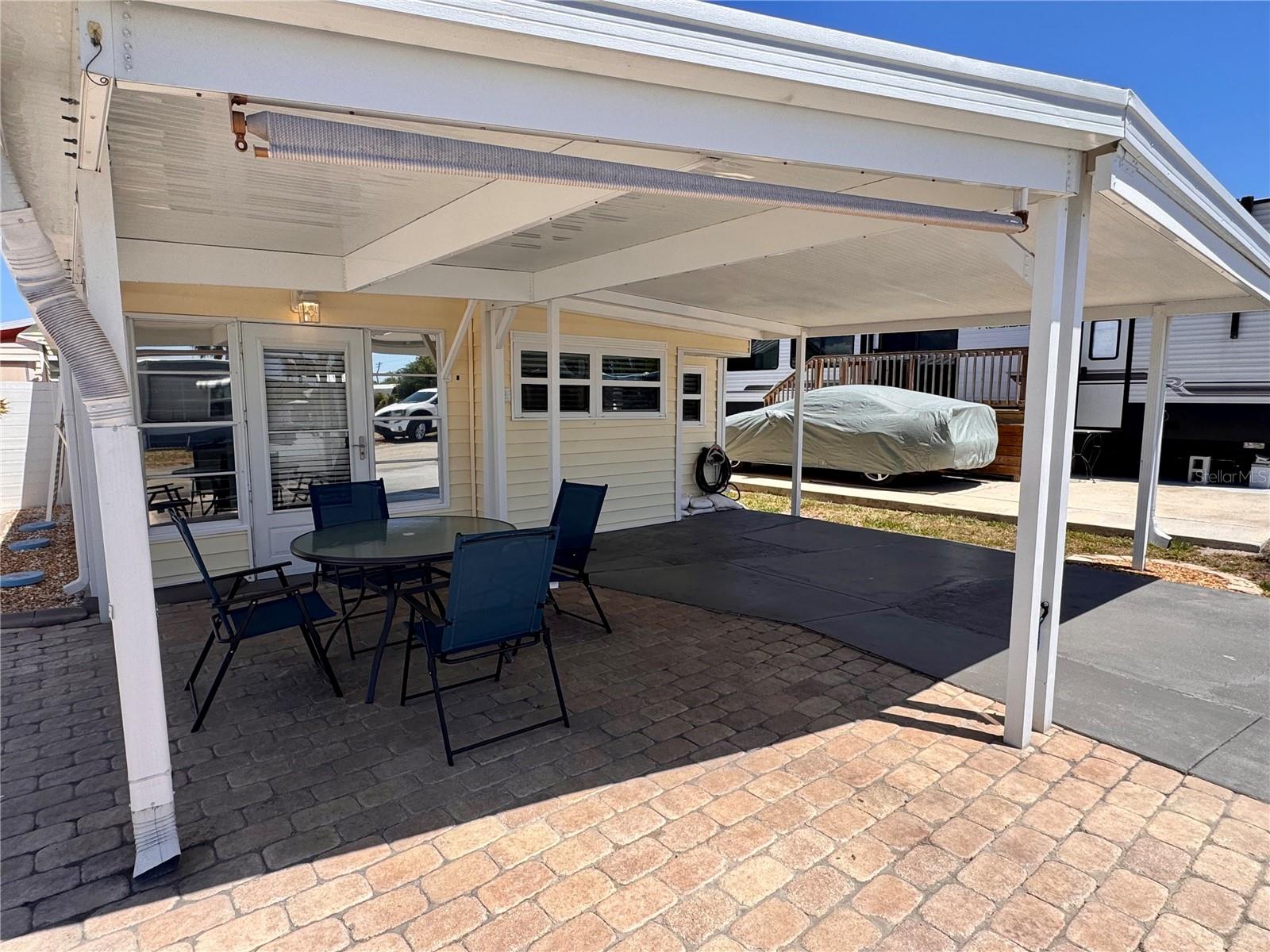 HOLIDAY TRAVEL PARK ENGLEWOOD - Residential