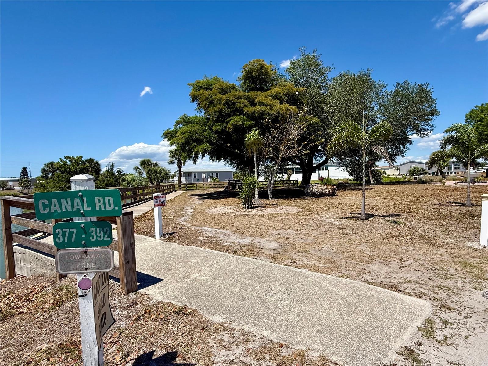 HOLIDAY TRAVEL PARK ENGLEWOOD - Residential