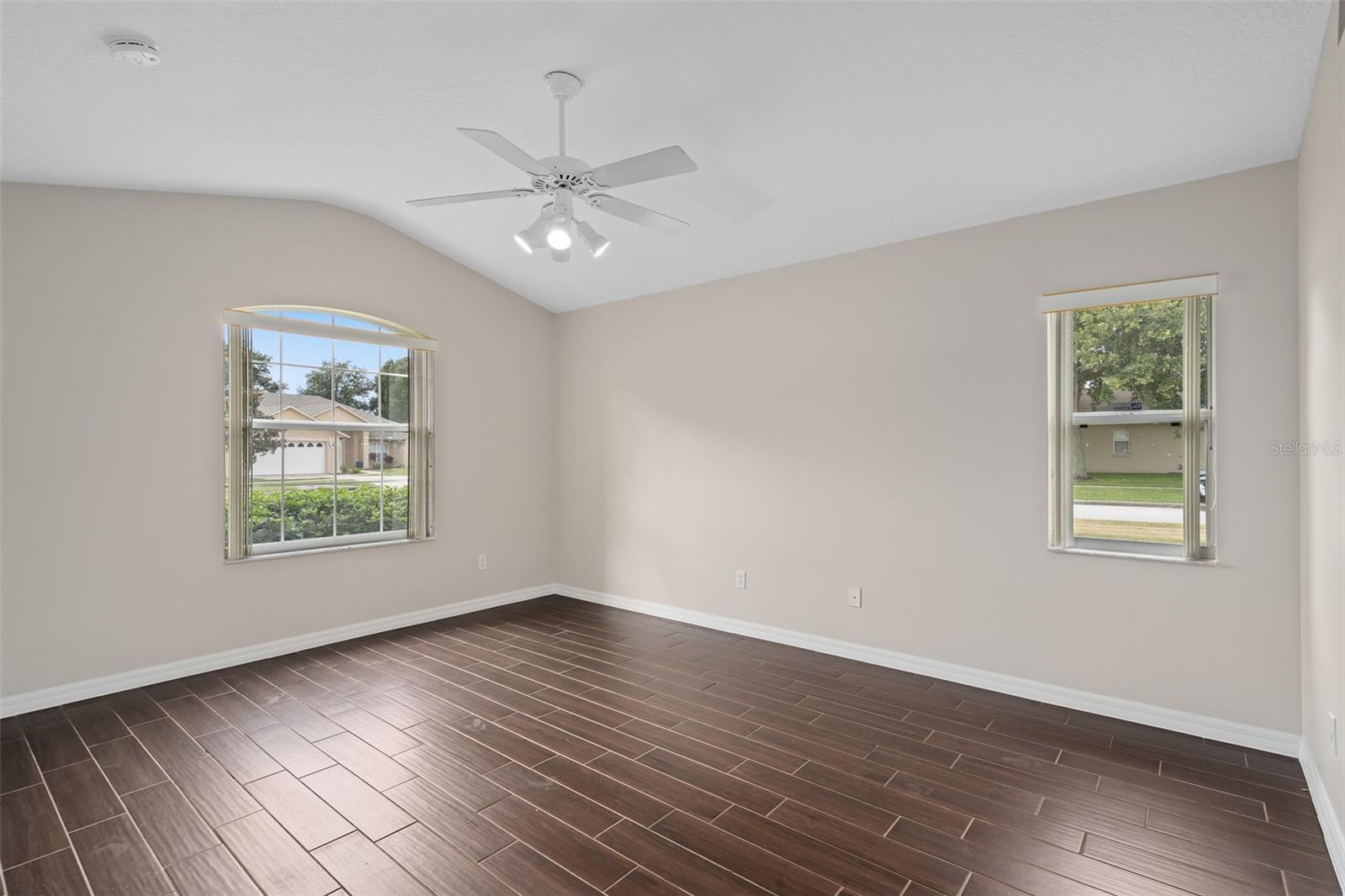 CLERMONT COLLEGE PARK PH 01B LT 78 PB 49 - Residential Lease