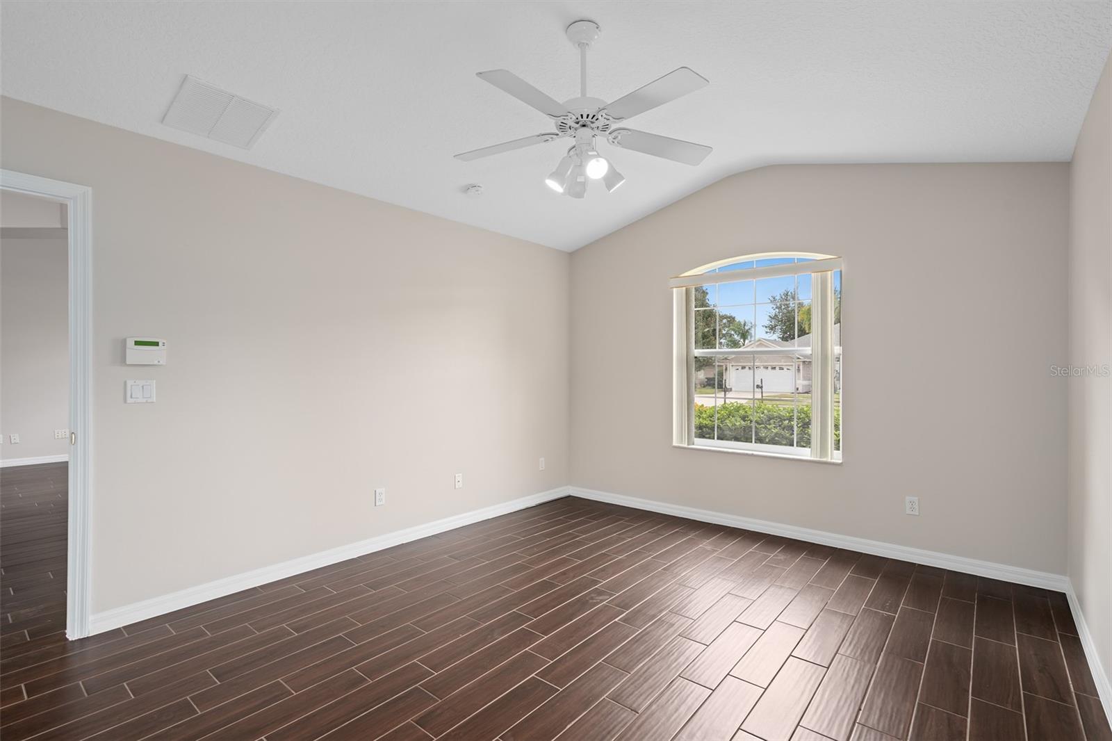 CLERMONT COLLEGE PARK PH 01B LT 78 PB 49 - Residential Lease