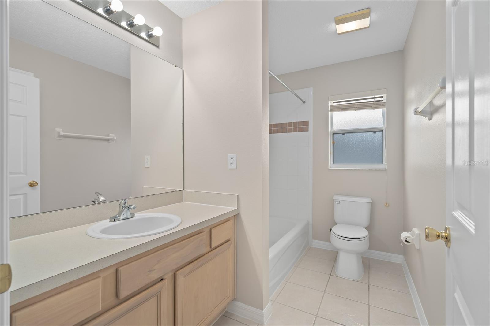 CLERMONT COLLEGE PARK PH 01B LT 78 PB 49 - Residential Lease