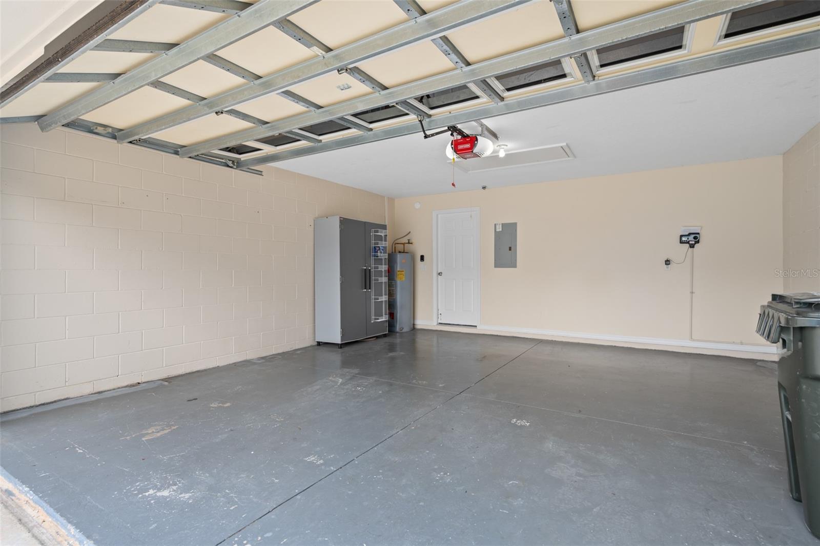 CLERMONT COLLEGE PARK PH 01B LT 78 PB 49 - Residential Lease