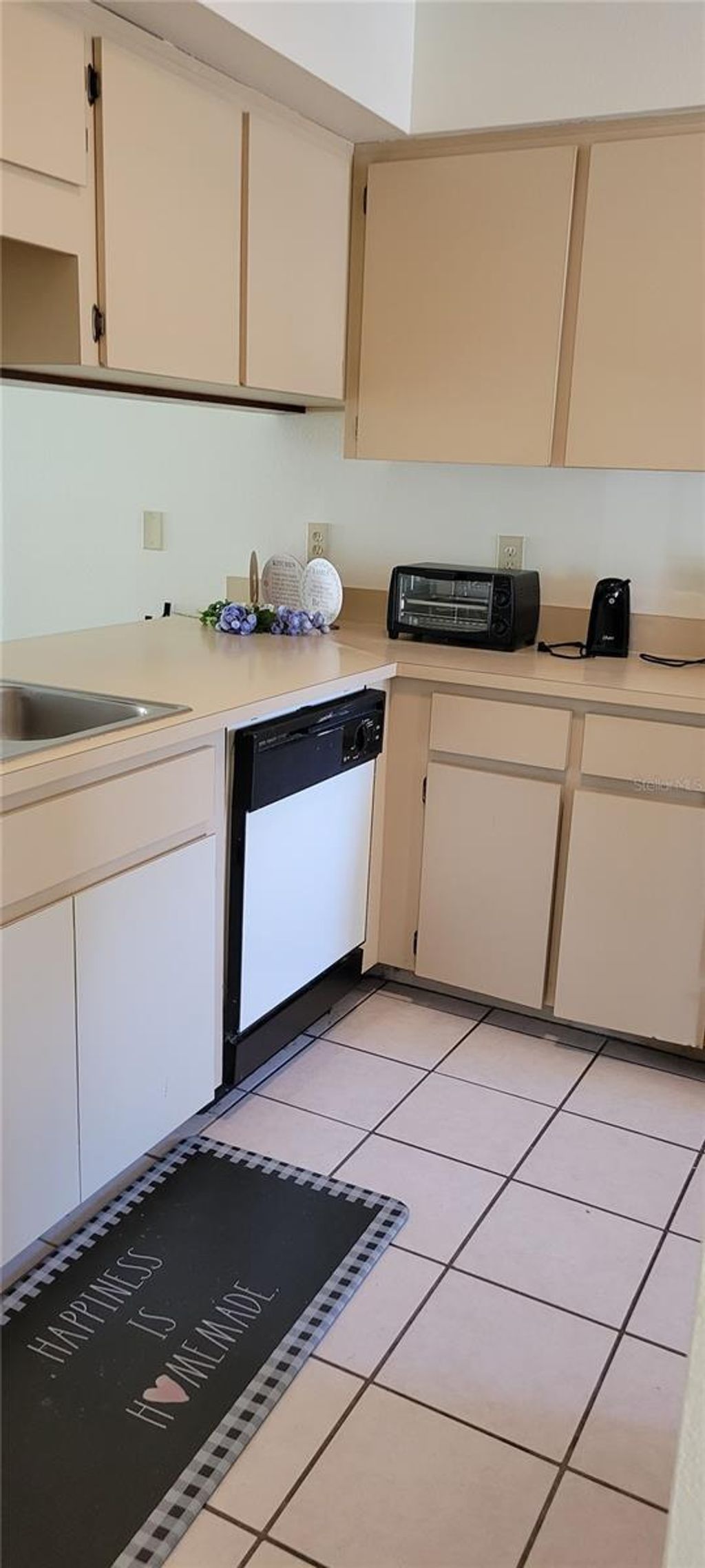 Photo of 2218 Abbey Road, Winter Haven, FL 33880 (MLS # O6301632)