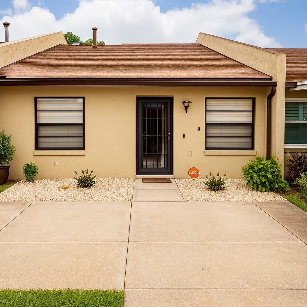 Photo of 2218 Abbey Road, Winter Haven, FL 33880 (MLS # O6301632)