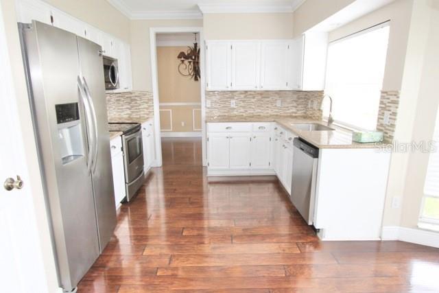 HIGHLANDS OF LAKE MARY - Residential Lease