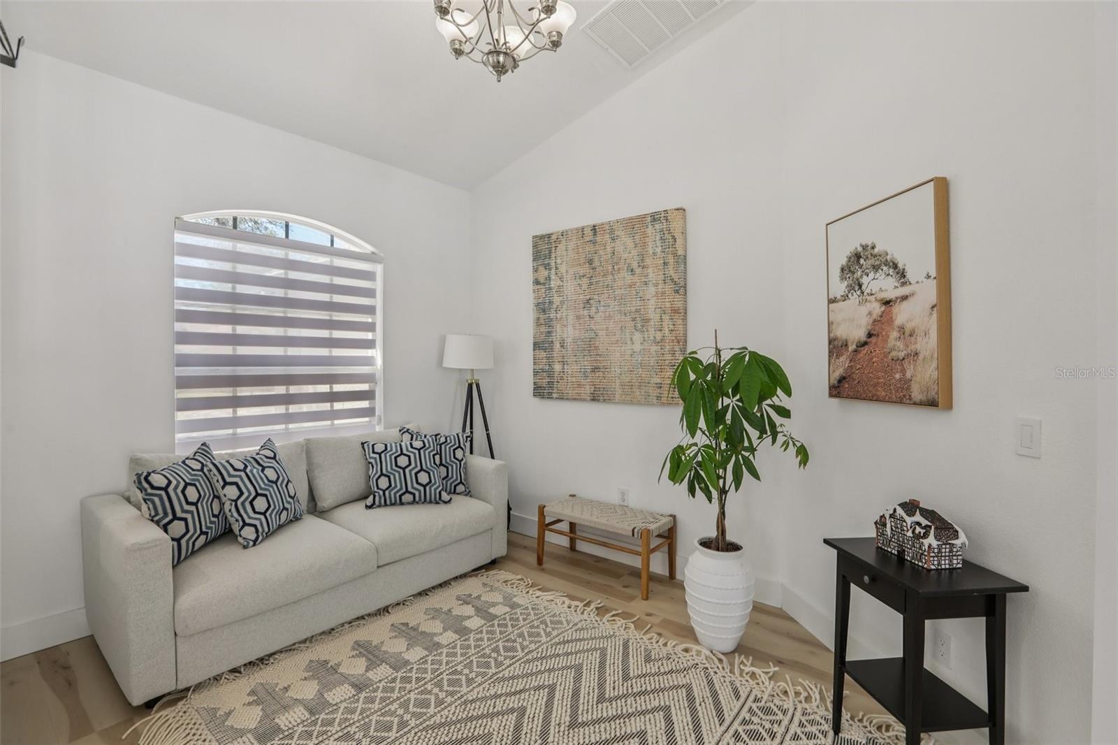 THOUSAND OAKS PH 06-9 - Residential