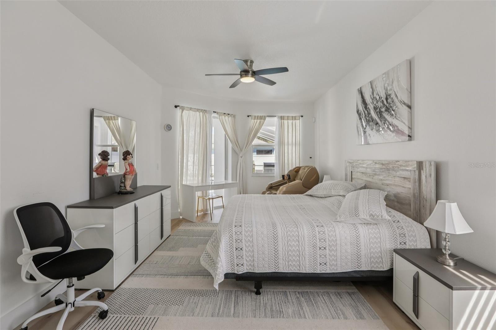 THOUSAND OAKS PH 06-9 - Residential