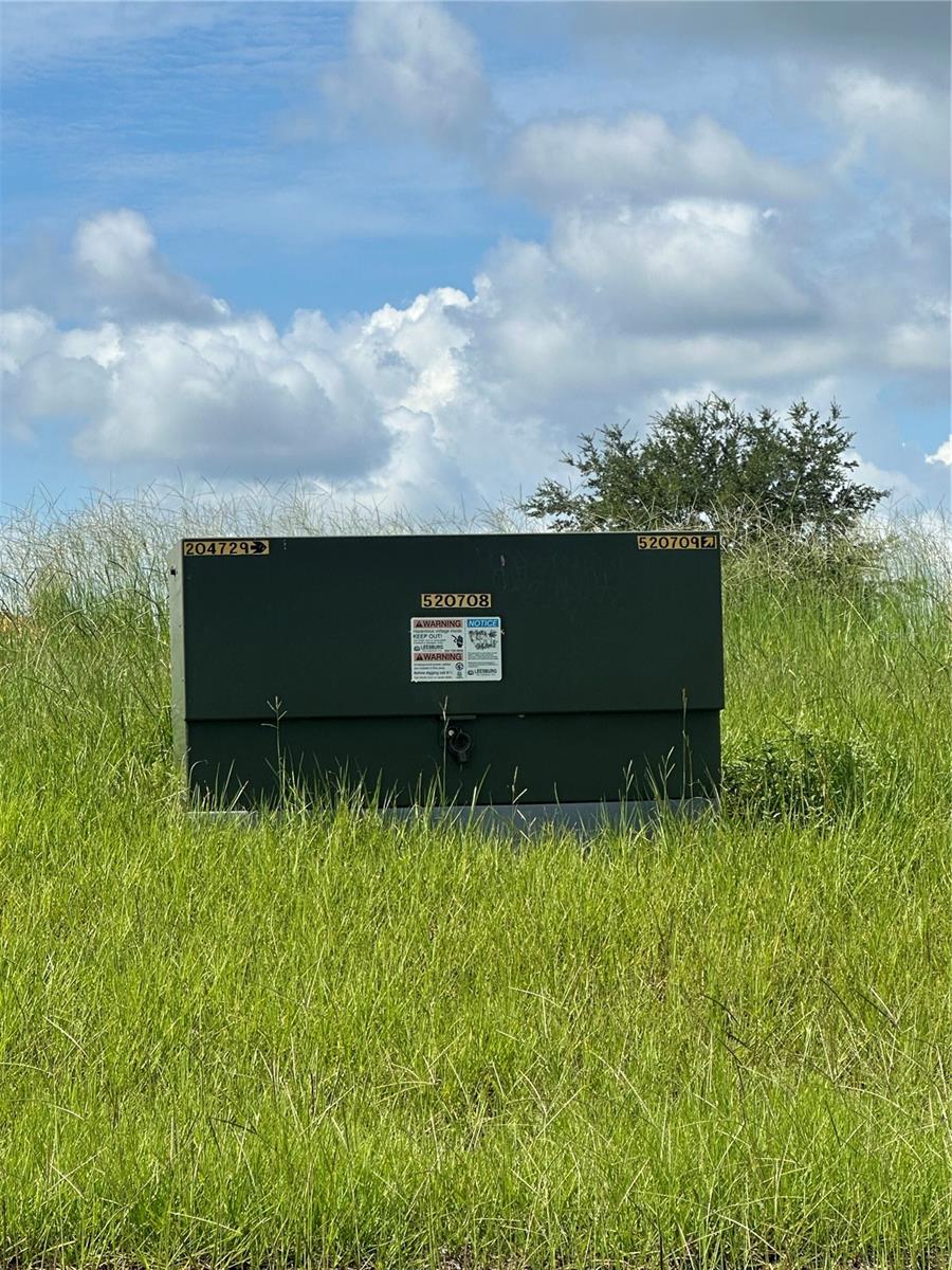 LEESBURG COMMONS BUS PARK - Commercial Sale