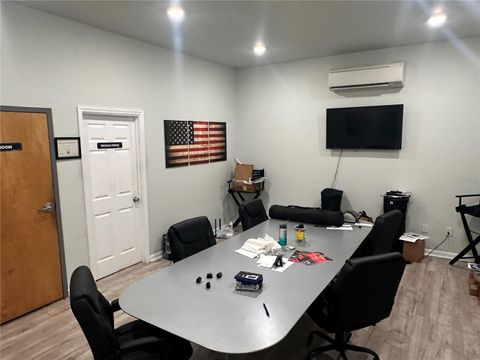 Tiny photo for 1721 Leesburg Commons Court, Leesburg, FL 34748 (MLS # G5099070)